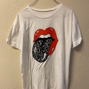 Rolling Stones replica tee with leopard tongue. Size medium, women. SHEIN brand.